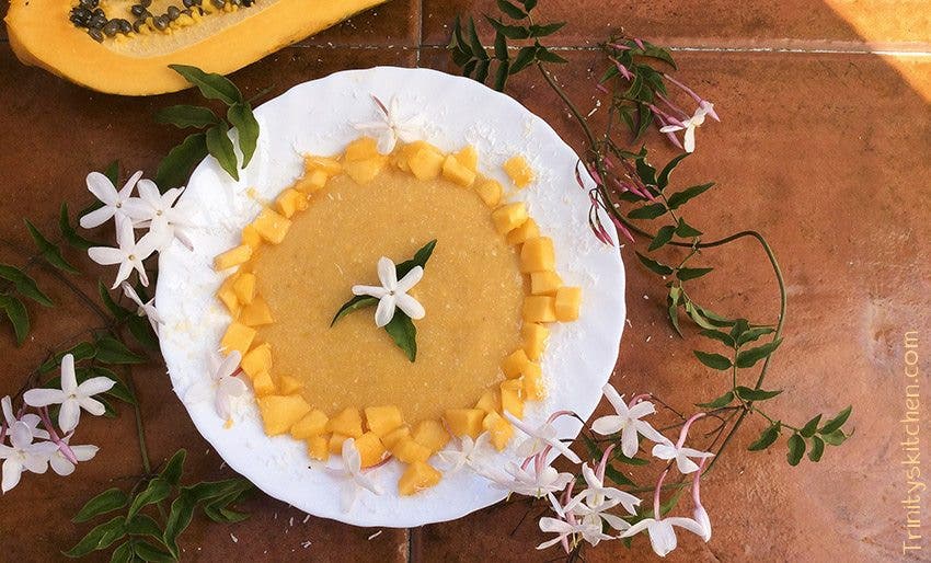 Papaya ve Hindistan Cevizli Güveç Kaseleri