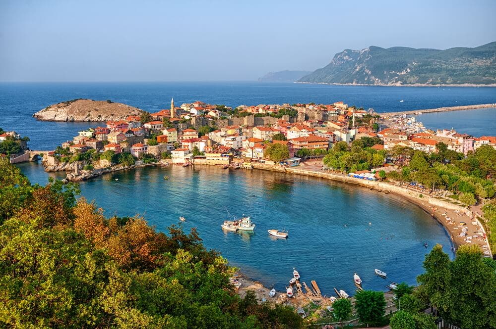 Karadeniz’in vazgeçilmezi Amasra’da görülecek yerler