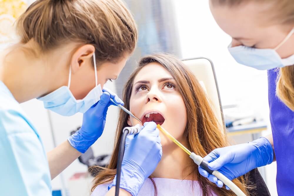 Dental bonding nasıl yapılır?