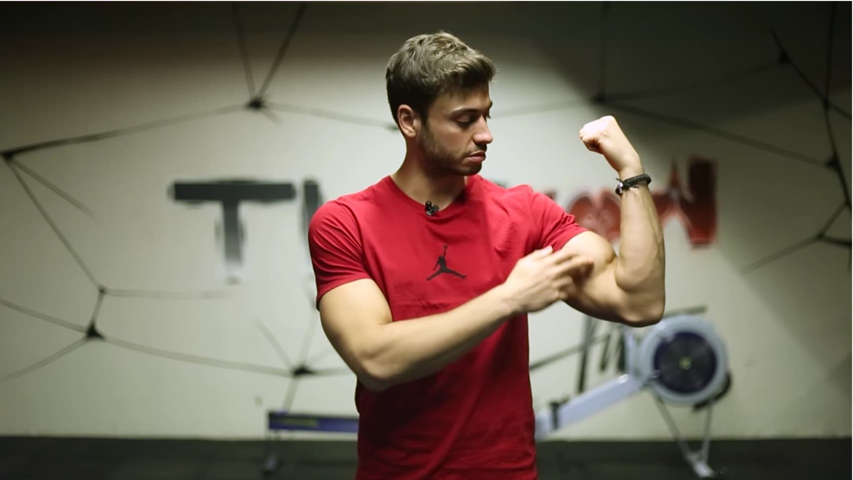 Biceps Antrenmanı – Kol Kasları Nasıl Daha Belirgin Hale Gelir?