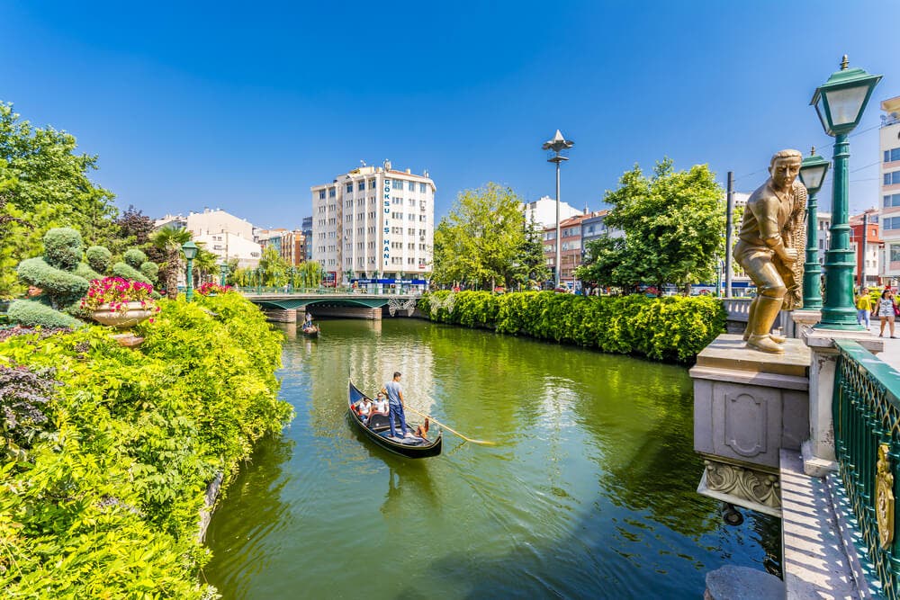 Eskişehir’in doğal güzelliği; Porsuk Çayı